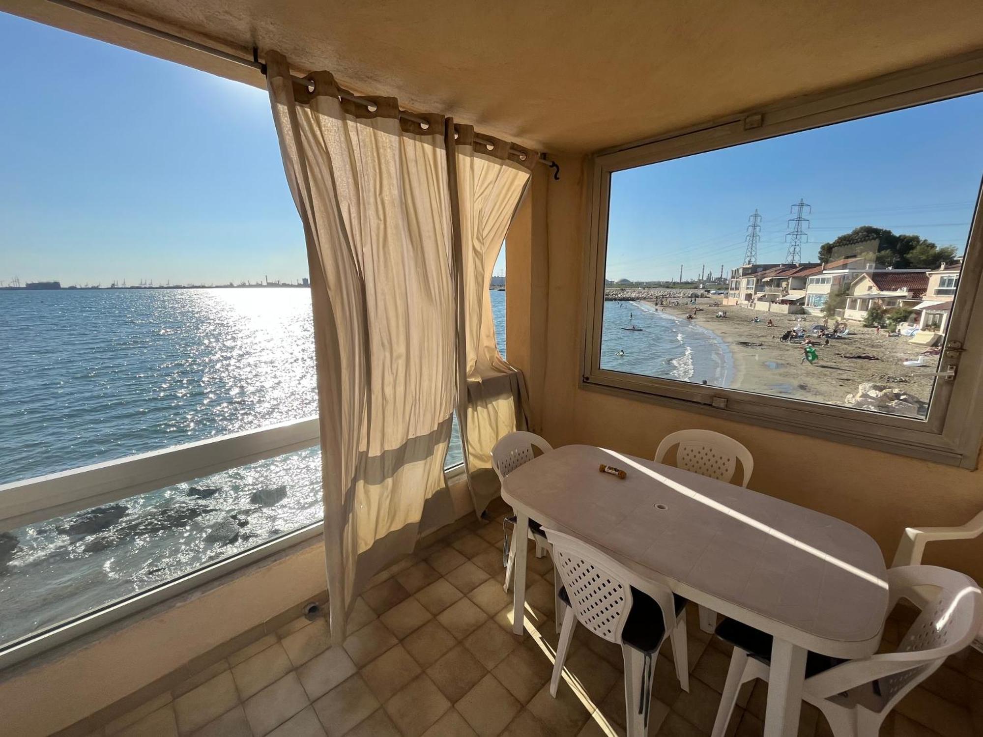 La Maison De La Mer - 1Er Etage Fos-sur-Mer Bagian luar foto